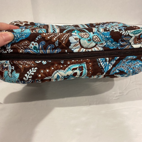 NWOT Vera Bradley Java Blue Plastic Lined Cosmetic Case - Picture 5 of 6